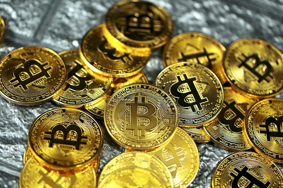 Покупатели биткоина активизировались на отметке $105K, завершая кризис на крипторынке