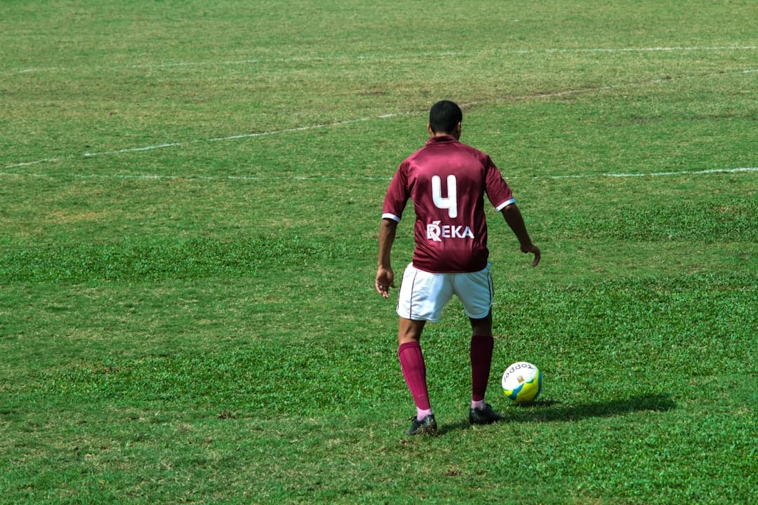 Тезер делает предложение о покупке итальянского футбольного клуба