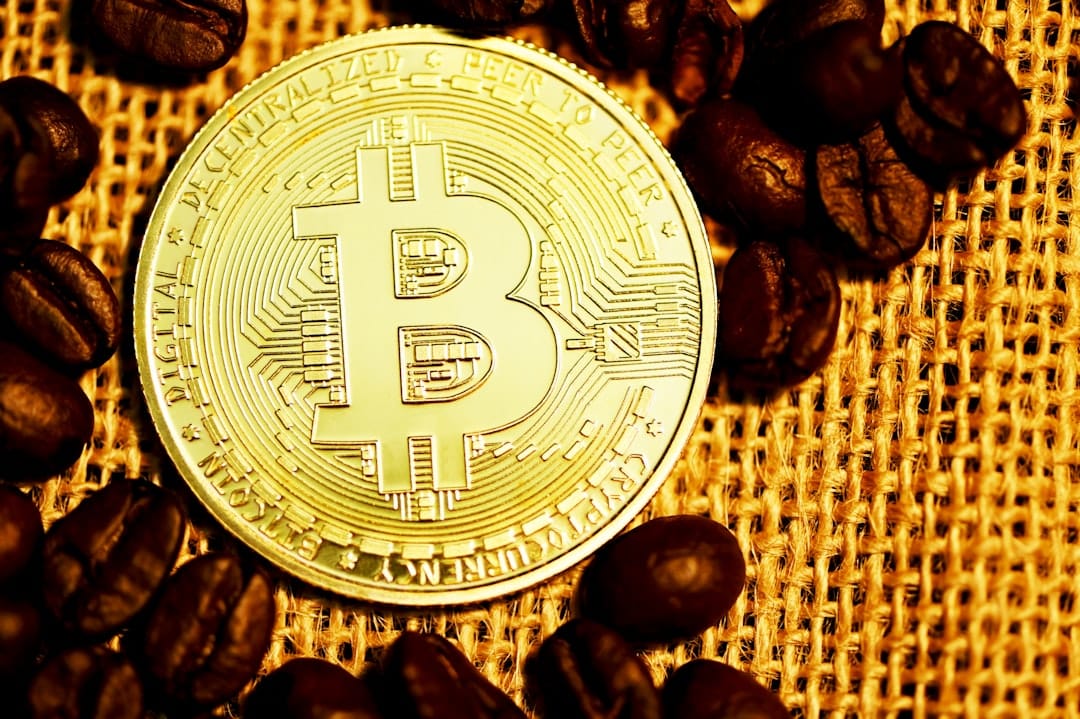 Биткоин опустился до $81 тыс., ликвидации достигли $1,7 млрд