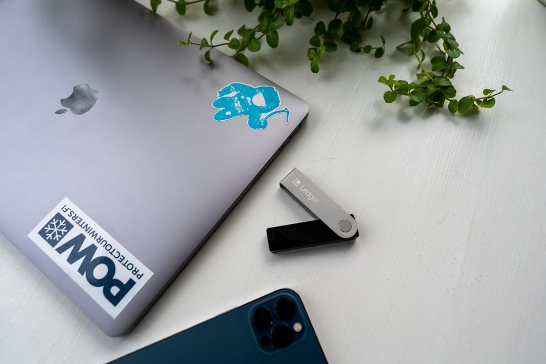 Письма Минюста США намекают на инвестиции Эпштейна в Coinbase на $3,25 млн в 2014 году