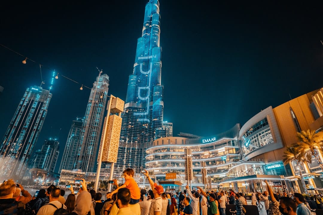 Регулятор Дубая потребовал от структур KuCoin прекратить нелицензированную деятельность