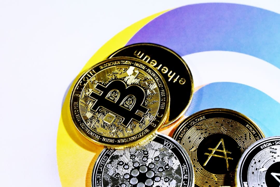 Grayscale подала заявку на спотовый ETF на Hyperliquid, присоединившись к Bitwise и 21Shares