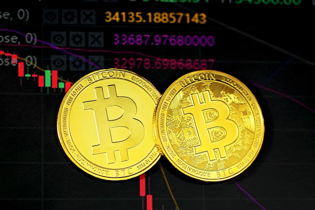 Приток $471 млн в спотовые ETF не помог биткоину закрепиться выше $70 000: причины