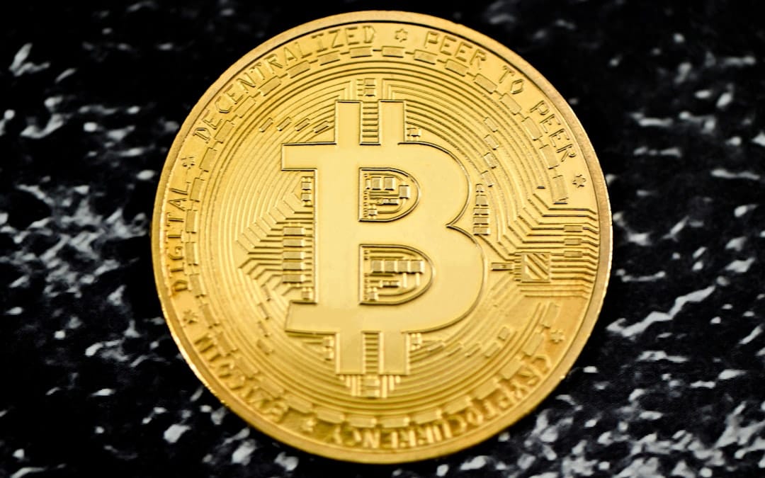 Спотовые биткоин-ETF в США зафиксировали отток $291 млн на фоне роста BTC выше $74 000