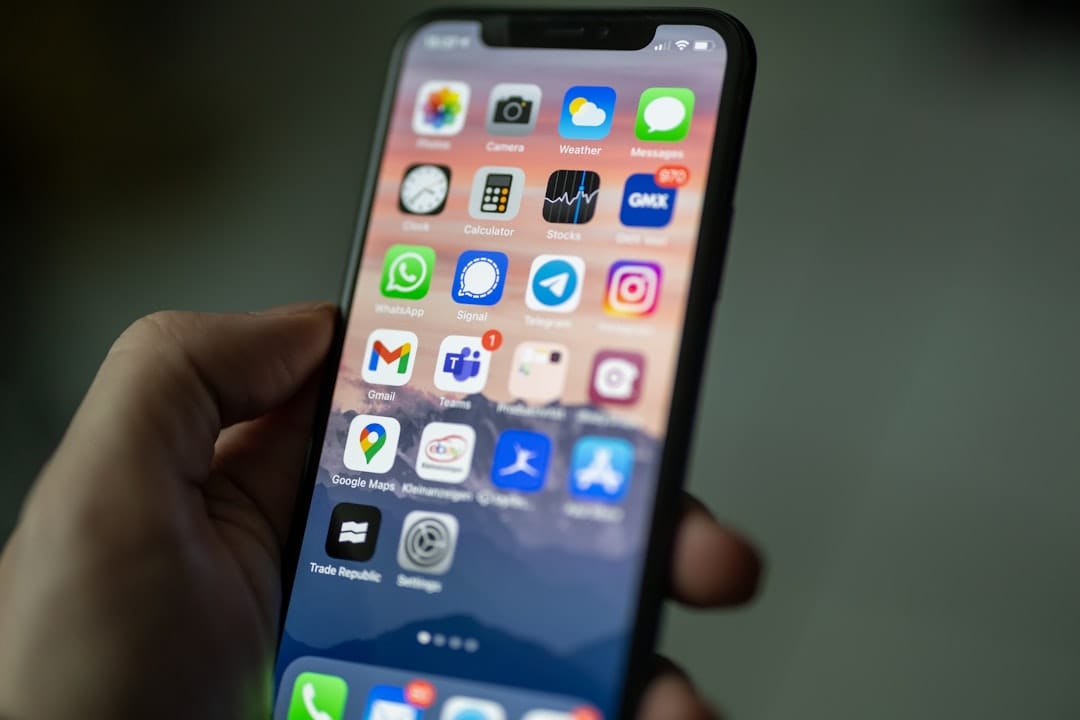 Apple устранила баг, позволявший ФБР читать удаленные сообщения Signal