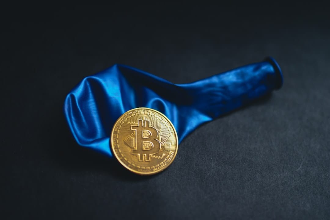 Биткоин-киты и «акулы» фиксируют рекордные убытки в начале 2026 года