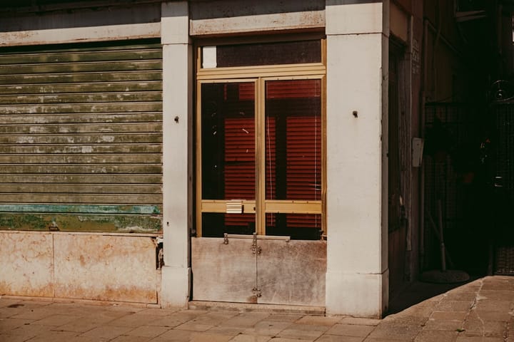 Крупнейший частный банк Ирана обанкротился, затронув 42 миллиона клиентов