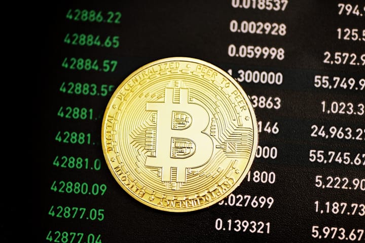 Биткоин вновь достигает $94,000: восстановится ли "бычий" тренд?