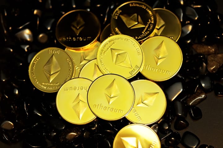 Кошелек Ethereum активизировался спустя десятилетие и вложил $120 млн в стекинг