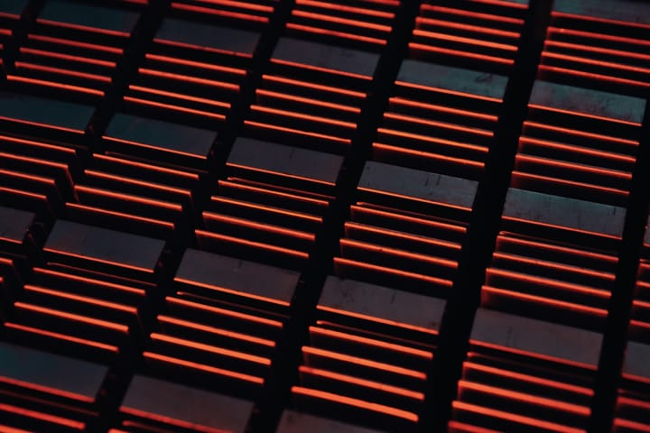 Акции майнинговых компаний биткоина выросли на фоне падения хешрейта из‑за зимнего шторма в США