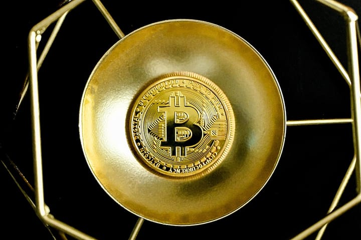 Отток биткоинов у майнеров резко вырос в феврале, но подтвержденные продажи остаются небольшими