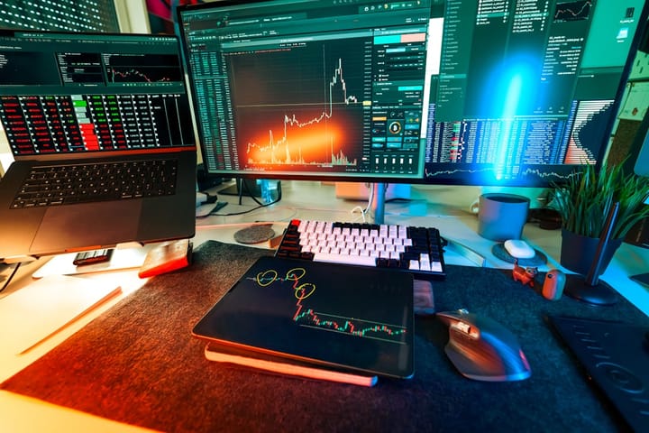 Фьючерсы на Solana сигнализируют о панике: удержится ли SOL выше $80?
