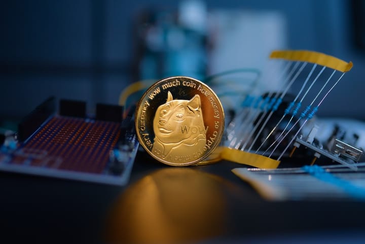 Пять недель оттока из биткоин-ETF и споры вокруг Metaplanet: главные события недели