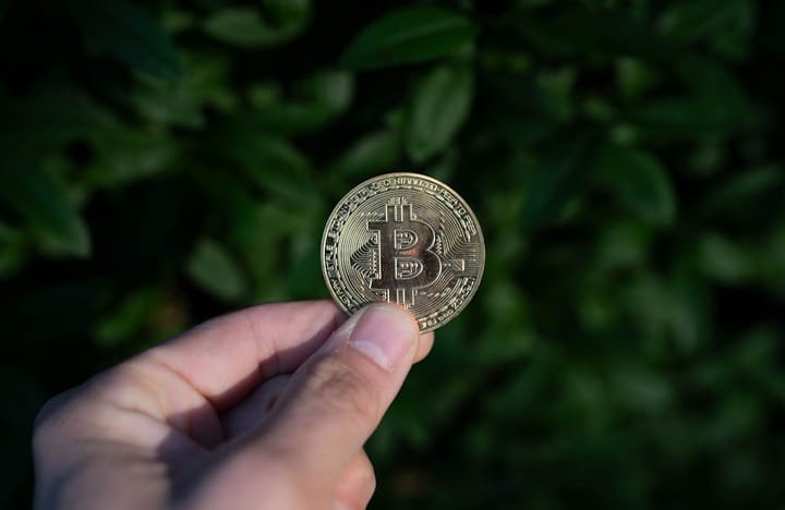 Трейдеры Bitcoin начали фиксировать убытки — BTC может опуститься ниже $44 000