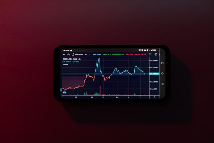 WLFI предложила план разблокировки 62 млрд токенов с длительными вестингами и возможным сжиганием